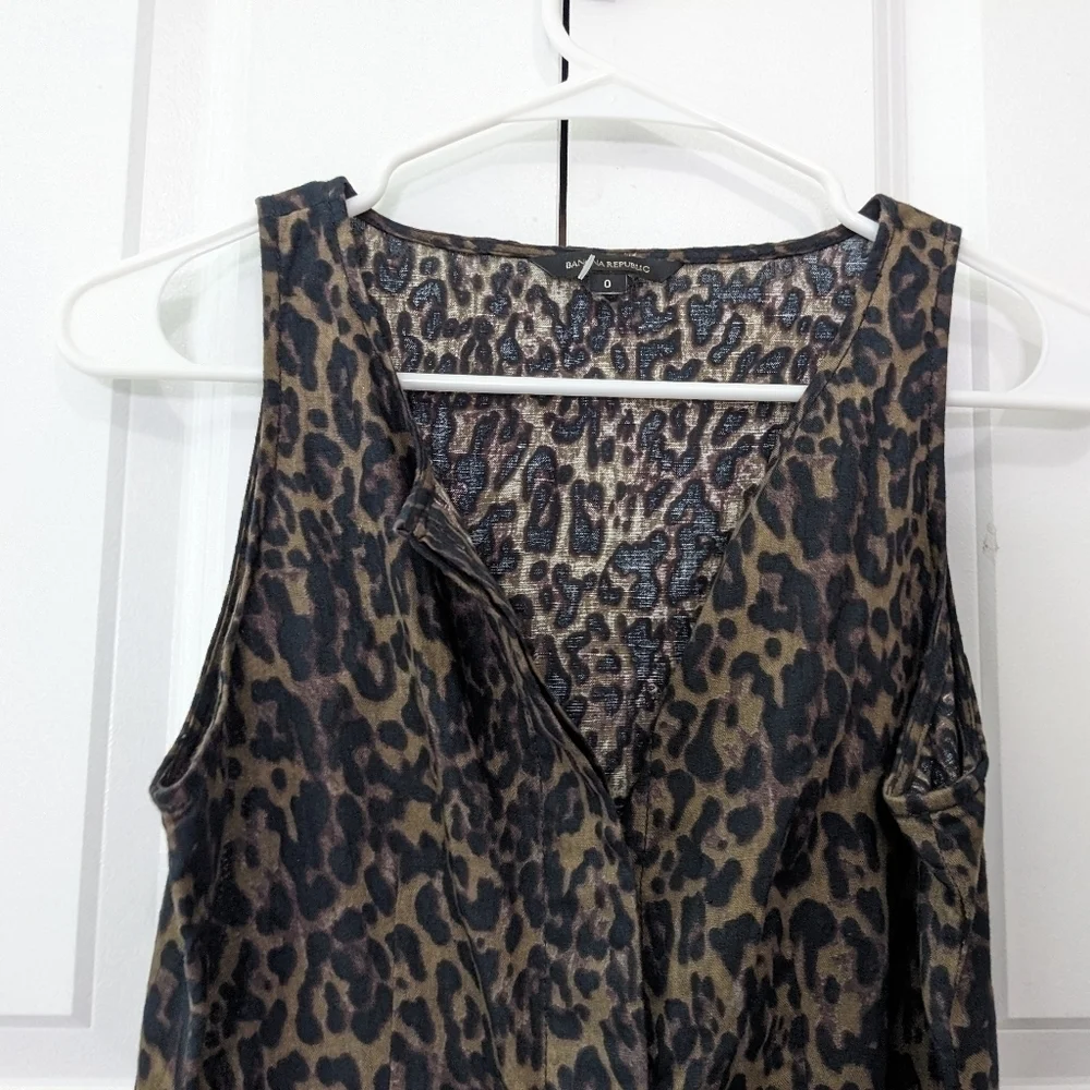 Banana Republic Jumpsuit Romper Women's 0 Leopard Linen Blend Button Up Tie